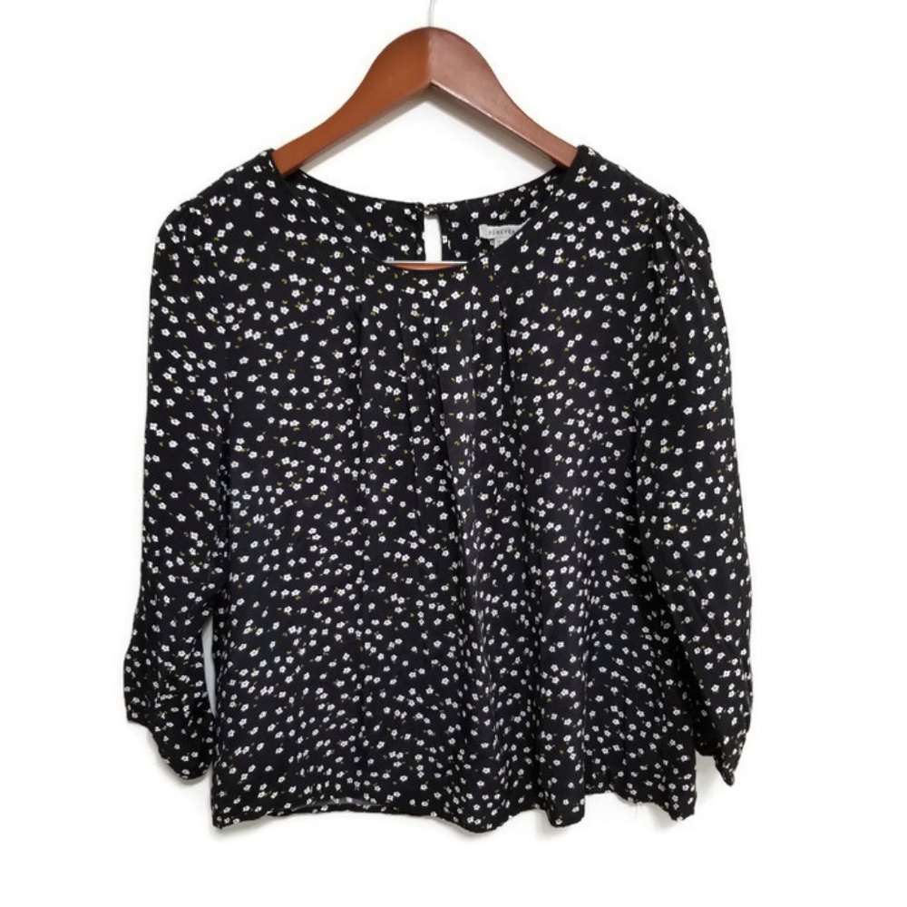 🎁3/$15 Forever 21 Floral Blouse Black